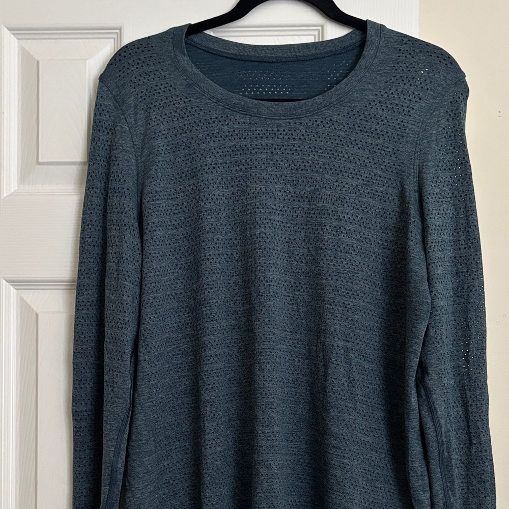 Lululemon Athletica Blue Knit Long Sleeve